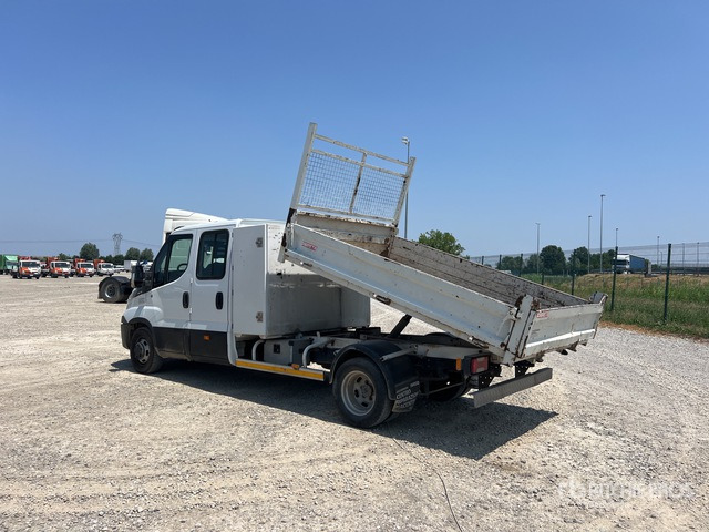 2015 Iveco Daily 35C13 Crew Cab Dump Truck: Light Duty - Tipper van: picture 4 2015 Iveco Daily 35C13 Crew Cab Dump Truck: Light Duty - Tipper van: picture 4