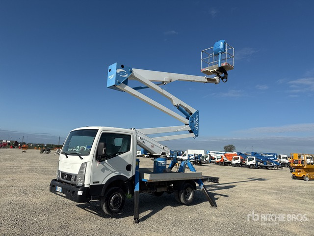 2016 Nissan Cabstar 35.12 2014 Socage DA320 20 m on Bucket Truck - Truck with aerial platform: picture 2 2016 Nissan Cabstar 35.12 2014 Socage DA320 20 m on Bucket Truck - Truck with aerial platform: picture 2