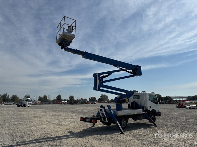 2016 Nissan Cabstar 35.12 2016 Socage DA324 EU5B 24 m on Bucket Truck - Truck with aerial platform: picture 4 2016 Nissan Cabstar 35.12 2016 Socage DA324 EU5B 24 m on Bucket Truck - Truck with aerial platform: picture 4