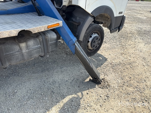 2017 Nissan Cabstar Cabstar 35.12 2017 Socage DA 324 24 m on Bucket Truck - Truck with aerial platform: picture 5 2017 Nissan Cabstar Cabstar 35.12 2017 Socage DA 324 24 m on Bucket Truck - Truck with aerial platform: picture 5