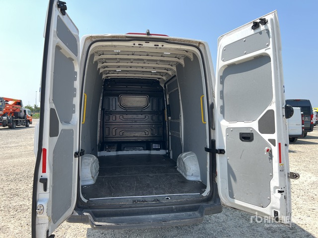 2020 Volkswagen Crafter Panel Medium Wheelbase 2.0 TDI ... Van Truck - Panel van: picture 5 2020 Volkswagen Crafter Panel Medium Wheelbase 2.0 TDI ... Van Truck - Panel van: picture 5