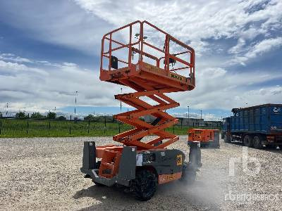 HAULOTTE COMPACT 10D Diesel - Scissor lift: picture 4 HAULOTTE COMPACT 10D Diesel - Scissor lift: picture 4