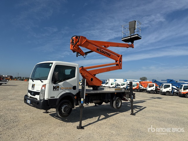 Nissan Cabstar 35.12 Piattaforma autocarrata - Truck with aerial platform: picture 2 Nissan Cabstar 35.12 Piattaforma autocarrata - Truck with aerial platform: picture 2