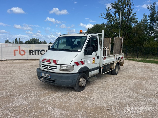 2002 Renault Mascott 150 DCI 4x2 Camion Plateau 4x2 Flatbed Truck - Open body delivery van: picture 2 2002 Renault Mascott 150 DCI 4x2 Camion Plateau 4x2 Flatbed Truck - Open body delivery van: picture 2