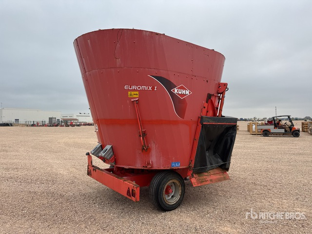 2008 Kuhn Euromix I 1270 Melangeuse Distributrice Livestock Feeder - Forage mixer wagon: picture 4 2008 Kuhn Euromix I 1270 Melangeuse Distributrice Livestock Feeder - Forage mixer wagon: picture 4