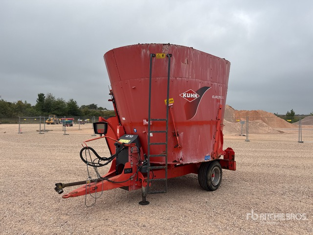 2008 Kuhn Euromix I 1270 Melangeuse Distributrice Livestock Feeder - Forage mixer wagon: picture 2 2008 Kuhn Euromix I 1270 Melangeuse Distributrice Livestock Feeder - Forage mixer wagon: picture 2
