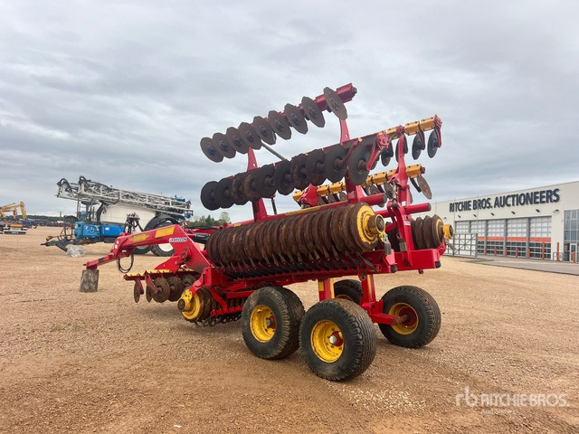 2009 Vaderstad Carrier 650 6.5 m Semi-Mount Dechaumeur A D ... Disc Harrow - Disc harrow: picture 4 2009 Vaderstad Carrier 650 6.5 m Semi-Mount Dechaumeur A D ... Disc Harrow - Disc harrow: picture 4