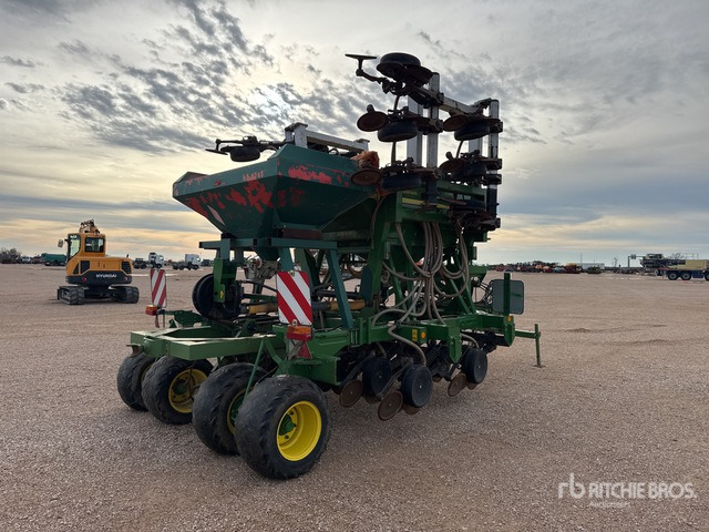 2011 John Deere 750A 6 m Semi-Mount Semoir Simplifie ... Air Seeder - Seed drill: picture 4 2011 John Deere 750A 6 m Semi-Mount Semoir Simplifie ... Air Seeder - Seed drill: picture 4