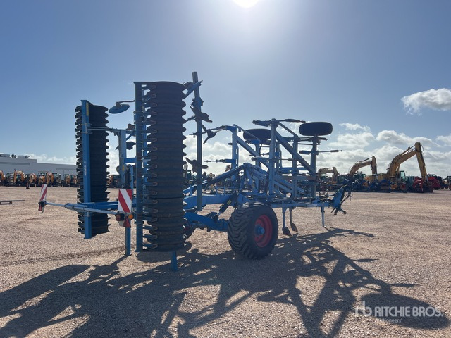 2012 Lemken Karat 9/500 KUA 5 m Semi-Mount Preparateur De Sol Cultivator - Cultivator: picture 3 2012 Lemken Karat 9/500 KUA 5 m Semi-Mount Preparateur De Sol Cultivator - Cultivator: picture 3