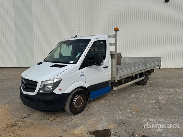 2014 Mercedes-Benz Sprinter 4x2 Camion Plateau Flatbed Truck - Open body delivery van: picture 2 2014 Mercedes-Benz Sprinter 4x2 Camion Plateau Flatbed Truck - Open body delivery van: picture 2