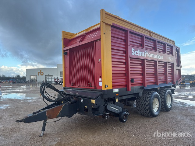 2015 Schuitemaker R580SH T/A Autochargeuse 2 Essieux 38m3 Silage Wagon - Tedding equipment: picture 1 2015 Schuitemaker R580SH T/A Autochargeuse 2 Essieux 38m3 Silage Wagon - Tedding equipment: picture 1