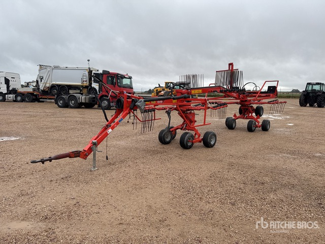 2016 Kuhn GA6632 6.6 m Semi-Mount 2 Rotor Andaineuse Hay Rake - Tedder/ Rake: picture 1 2016 Kuhn GA6632 6.6 m Semi-Mount 2 Rotor Andaineuse Hay Rake - Tedder/ Rake: picture 1