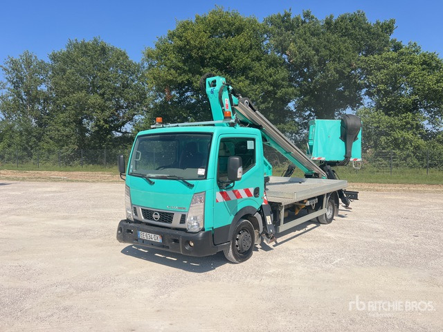 2016 Nissan Cabstar NT400 2016 Oil&Steel Scorpion 1812 16 ... Bucket Truck - Truck with aerial platform: picture 1 2016 Nissan Cabstar NT400 2016 Oil&Steel Scorpion 1812 16 ... Bucket Truck - Truck with aerial platform: picture 1
