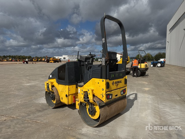 2018 Bomag BW120AD5 Compacteur Vibrant Tandem Double Drum Roller - Road roller: picture 4 2018 Bomag BW120AD5 Compacteur Vibrant Tandem Double Drum Roller - Road roller: picture 4