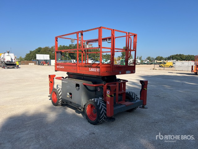 2019 Skyjack SJ6832RT 4x4 Nacelle Ciseaux Scissor Lift - Scissor lift: picture 1 2019 Skyjack SJ6832RT 4x4 Nacelle Ciseaux Scissor Lift - Scissor lift: picture 1