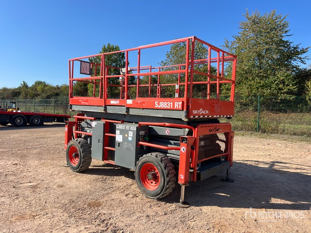 2019 Skyjack SJ8831 RT 4x4 Nacelle Ciseaux Scissor Lift - Scissor lift: picture 3 2019 Skyjack SJ8831 RT 4x4 Nacelle Ciseaux Scissor Lift - Scissor lift: picture 3