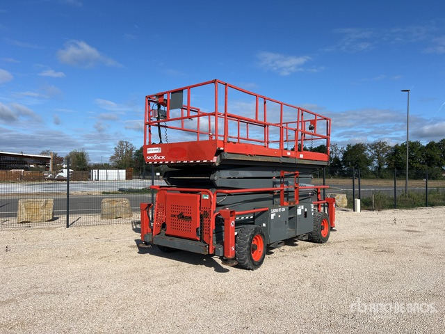 2019 Skyjack SJ9250 RT 4x4 Diesel Nacelle Ciseaux Scissor Lift - Scissor lift: picture 2 2019 Skyjack SJ9250 RT 4x4 Diesel Nacelle Ciseaux Scissor Lift - Scissor lift: picture 2