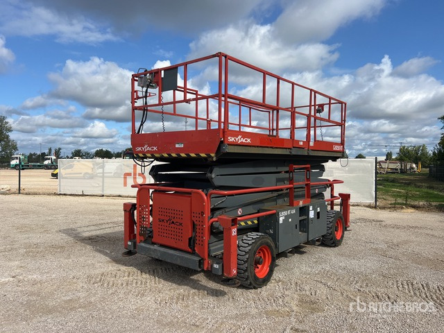 2019 Skyjack SJ9250 RT 4x4 Diesel Nacelle Ciseaux Scissor Lift - Scissor lift: picture 1 2019 Skyjack SJ9250 RT 4x4 Diesel Nacelle Ciseaux Scissor Lift - Scissor lift: picture 1