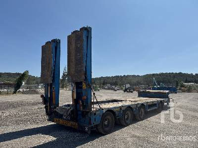 FAYMONVILLE TL4S 55.4 t Quad/A 13.65 m - 16.45 m ... - Low loader semi-trailer: picture 3 FAYMONVILLE TL4S 55.4 t Quad/A 13.65 m - 16.45 m ... - Low loader semi-trailer: picture 3