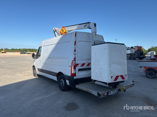 Renault Master Camion ? godets - Truck with aerial platform: picture 3 Renault Master Camion ? godets - Truck with aerial platform: picture 3