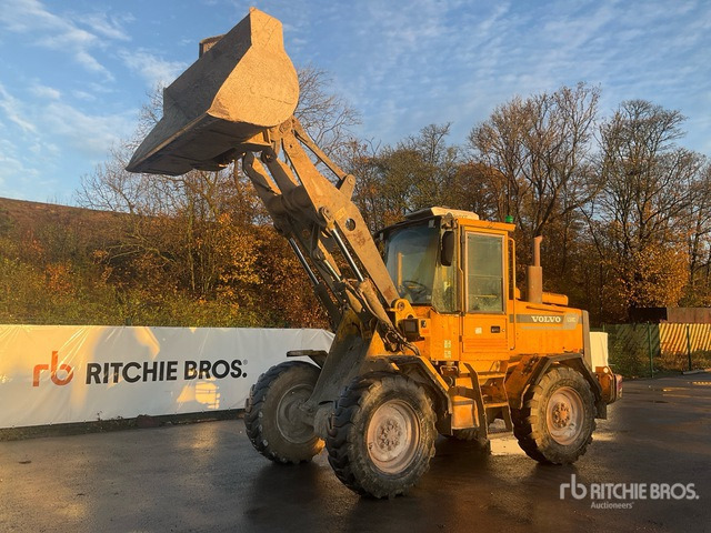 1997 Volvo L50C Wheel Loader - Wheel loader: picture 3 1997 Volvo L50C Wheel Loader - Wheel loader: picture 3