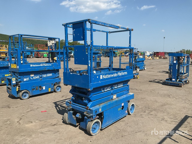 2013 Skyjack SJIII3219 Electric Scissor Lift - Scissor lift: picture 1 2013 Skyjack SJIII3219 Electric Scissor Lift - Scissor lift: picture 1