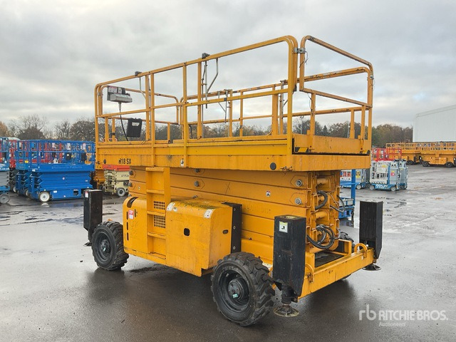 2014 Haulotte H18SDX 4x4 Diesel Scissor Lift - Scissor lift: picture 3 2014 Haulotte H18SDX 4x4 Diesel Scissor Lift - Scissor lift: picture 3