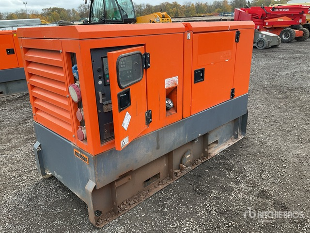 2016 Atlas Copco QAS40 40 kVA Skid-Mounted Generator Set - Generator set: picture 3 2016 Atlas Copco QAS40 40 kVA Skid-Mounted Generator Set - Generator set: picture 3