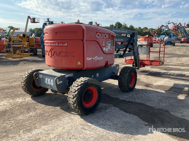 2016 Skyjack SJ46AJ 4WD Diesel Articulating Boom Lift - Articulated boom: picture 5 2016 Skyjack SJ46AJ 4WD Diesel Articulating Boom Lift - Articulated boom: picture 5