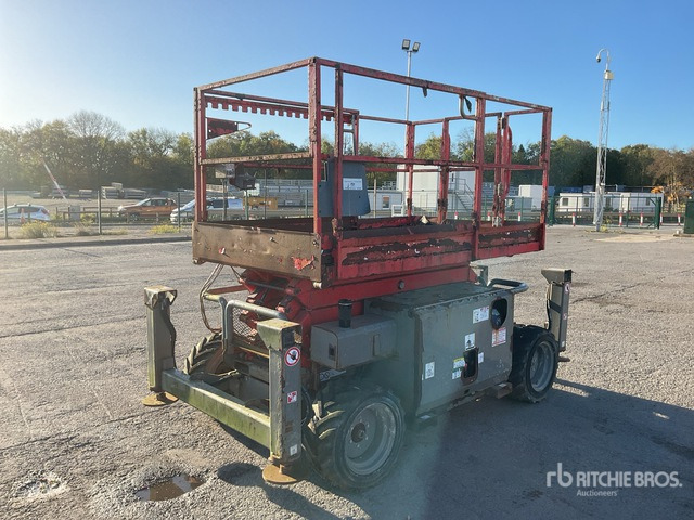 2016 Skyjack SJ5832 4x4 Diesel Scissor Lift - Scissor lift: picture 1 2016 Skyjack SJ5832 4x4 Diesel Scissor Lift - Scissor lift: picture 1