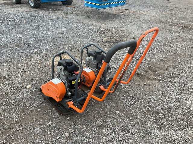 Belle LC3251 Vibratory Plate Compactor - Vibroplate: picture 4 Belle LC3251 Vibratory Plate Compactor - Vibroplate: picture 4
