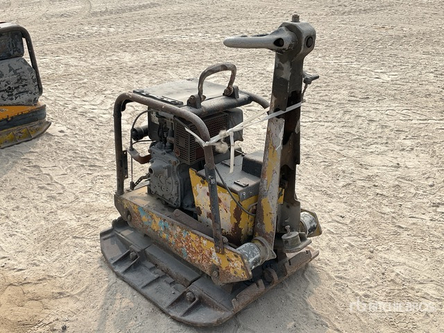 2003 Bomag BPR 50/52D-3 Vibratory Plate Compactor - Vibroplate: picture 2 2003 Bomag BPR 50/52D-3 Vibratory Plate Compactor - Vibroplate: picture 2