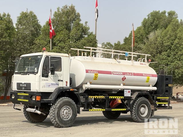 2005 MAN LE18.220 8000 L 4x4 Tanker Truck - Tanker truck: picture 1 2005 MAN LE18.220 8000 L 4x4 Tanker Truck - Tanker truck: picture 1