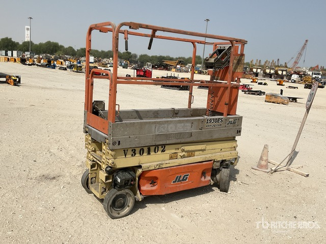 2014 JLG 1930 ES Electric Scissor Lift - Scissor lift: picture 2 2014 JLG 1930 ES Electric Scissor Lift - Scissor lift: picture 2