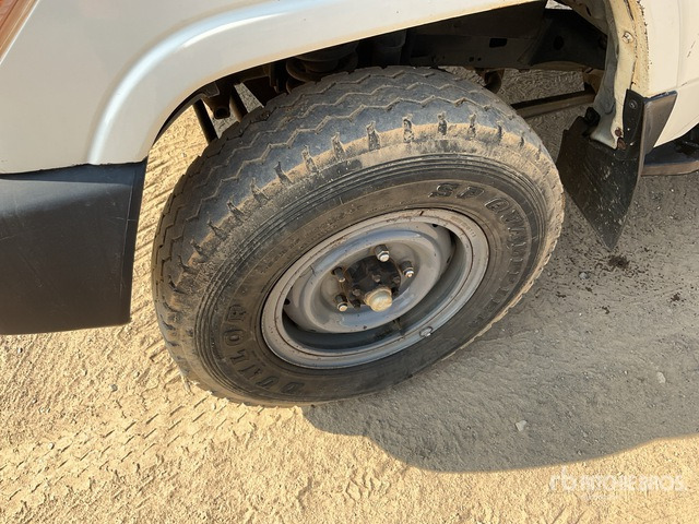 2018 Toyota Land Cruiser 78R 4x4 SUV - SUV: picture 4 2018 Toyota Land Cruiser 78R 4x4 SUV - SUV: picture 4