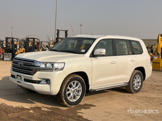 2019 Toyota Land Cruiser GXR- 200L 4x4 SUV - SUV: picture 1 2019 Toyota Land Cruiser GXR- 200L 4x4 SUV - SUV: picture 1