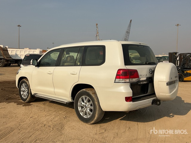 2019 Toyota Land Cruiser GXR- 200L 4x4 SUV - SUV: picture 2 2019 Toyota Land Cruiser GXR- 200L 4x4 SUV - SUV: picture 2
