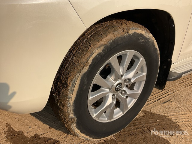2019 Toyota Land Cruiser GXR- 200L 4x4 SUV - SUV: picture 5 2019 Toyota Land Cruiser GXR- 200L 4x4 SUV - SUV: picture 5