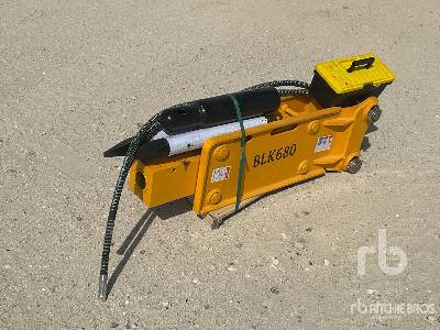 BLK 680 - Fits 4 - 7 ton Excavator (Unused) - Hydraulic hammer: picture 1 BLK 680 - Fits 4 - 7 ton Excavator (Unused) - Hydraulic hammer: picture 1