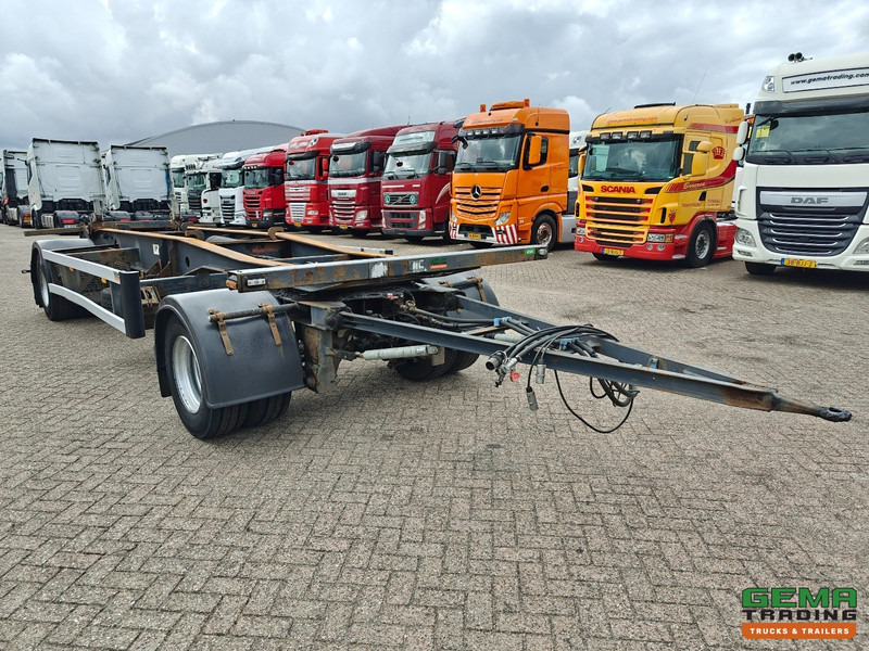 A.J.K. AEEL/10-20/19.5 2-Assen Gigant - Container Aanhanger - Schijfremmen - Luchtvering - Borgingssysteem - Container transporter/ Swap body trailer: picture 4 A.J.K. AEEL/10-20/19.5 2-Assen Gigant - Container Aanhanger - Schijfremmen - Luchtvering - Borgingssysteem - Container transporter/ Swap body trailer: picture 4