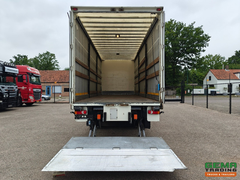 DAF CF 310 4x2 SpaceCab Euro6 - Schuifzeilenbak 7.7M + Laadklep 1500KG - 10/2025 APK - Curtain side truck: picture 4 DAF CF 310 4x2 SpaceCab Euro6 - Schuifzeilenbak 7.7M + Laadklep 1500KG - 10/2025 APK - Curtain side truck: picture 4