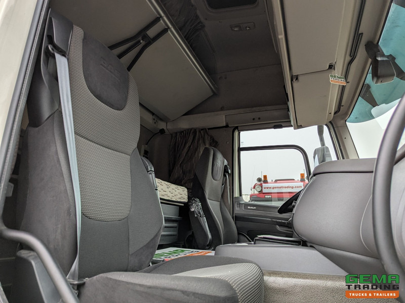 DAF CF 370 FA 4x2 Spacecab Euro6 - GeslotenBak 8.2M + Laadklep 2000kg - HardHouten vloer - 10/2025APK leasing DAF CF 370 FA 4x2 Spacecab Euro6 - GeslotenBak 8.2M + Laadklep 2000kg - HardHouten vloer - 10/2025APK: picture 15