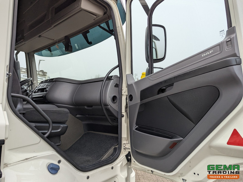 DAF CF 370 FA 4x2 Spacecab Euro6 - GeslotenBak 8.2M + Laadklep 2000kg - HardHouten vloer - 10/2025APK leasing DAF CF 370 FA 4x2 Spacecab Euro6 - GeslotenBak 8.2M + Laadklep 2000kg - HardHouten vloer - 10/2025APK: picture 13