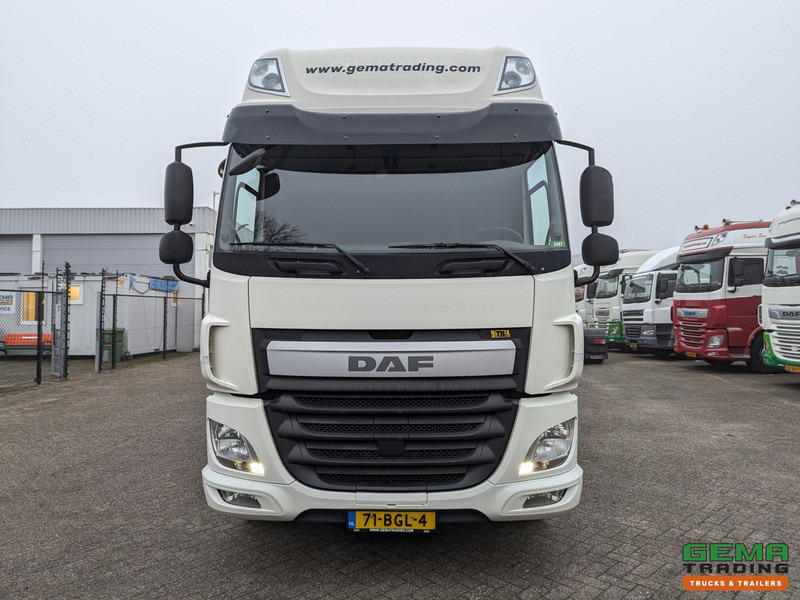 DAF CF 370 FA 4x2 Spacecab Euro6 - GeslotenBak 8.2M + Laadklep 2000kg - HardHouten vloer - 10/2025APK leasing DAF CF 370 FA 4x2 Spacecab Euro6 - GeslotenBak 8.2M + Laadklep 2000kg - HardHouten vloer - 10/2025APK: picture 9