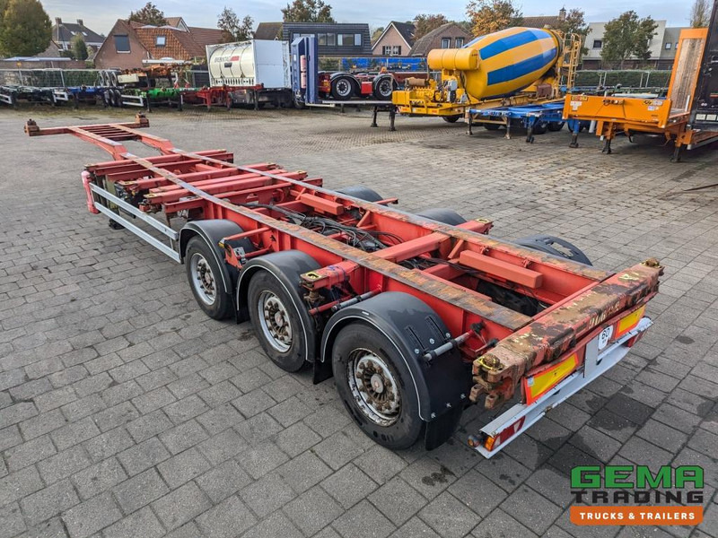 Tirsan Maxima CS 3-Assen SAF ADR FL-AT - Disc Brakes - All Connections - Back Slider (O1979) - Container transporter/ Swap body semi-trailer: picture 3 Tirsan Maxima CS 3-Assen SAF ADR FL-AT - Disc Brakes - All Connections - Back Slider (O1979) - Container transporter/ Swap body semi-trailer: picture 3