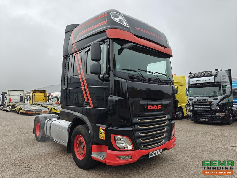 DAF FT XF460 4x2 Superspacecab Euro6A - Retarder - Dubbele Tanks - StandAirco - SMARTTacho V2 - Tractor truck: picture 2 DAF FT XF460 4x2 Superspacecab Euro6A - Retarder - Dubbele Tanks - StandAirco - SMARTTacho V2 - Tractor truck: picture 2