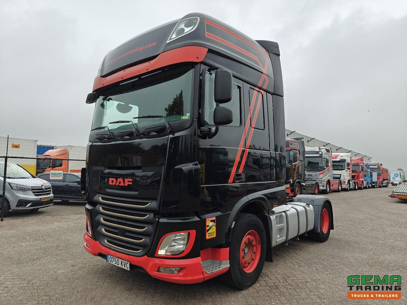 DAF FT XF460 4x2 Superspacecab Euro6A - Retarder - Dubbele Tanks - StandAirco - SMARTTacho V2 - Tractor truck: picture 1 DAF FT XF460 4x2 Superspacecab Euro6A - Retarder - Dubbele Tanks - StandAirco - SMARTTacho V2 - Tractor truck: picture 1
