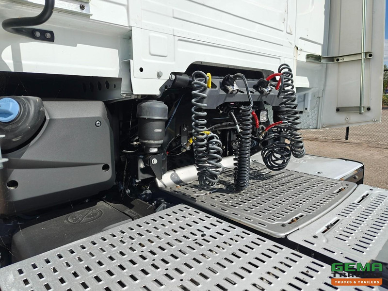 DAF XG+ 480 FT 4x2 Euro6E - MEGA/Lowdeck - Retarder - Dubbele tanks - MirrorCam - 3 DVS StarRating leasing DAF XG+ 480 FT 4x2 Euro6E - MEGA/Lowdeck - Retarder - Dubbele tanks - MirrorCam - 3 DVS StarRating: picture 18 DAF XG+ 480 FT 4x2 Euro6E - MEGA/Lowdeck - Retarder - Dubbele tanks - MirrorCam - 3 DVS StarRating leasing DAF XG+ 480 FT 4x2 Euro6E - MEGA/Lowdeck - Retarder - Dubbele tanks - MirrorCam - 3 DVS StarRating: picture 18