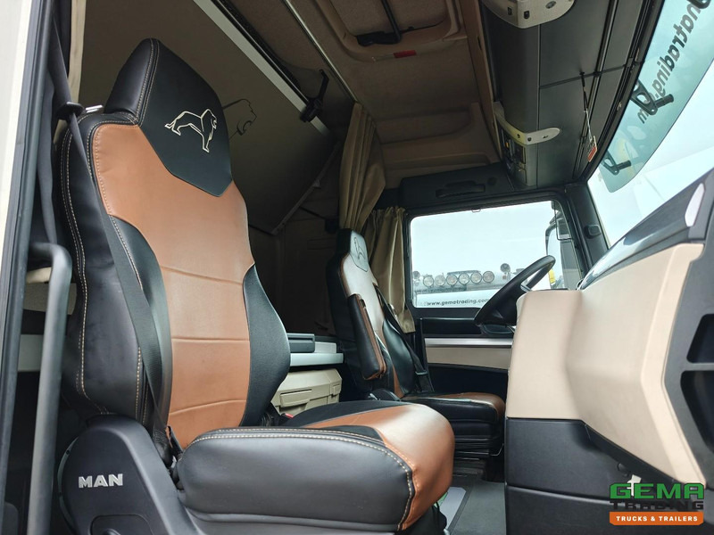 Tractor truck MAN TGX 18.420 4x2 XLX Euro6C - Dubbele Tanks - Navi - 08/2026 APK: picture 17 Tractor truck MAN TGX 18.420 4x2 XLX Euro6C - Dubbele Tanks - Navi - 08/2026 APK: picture 17