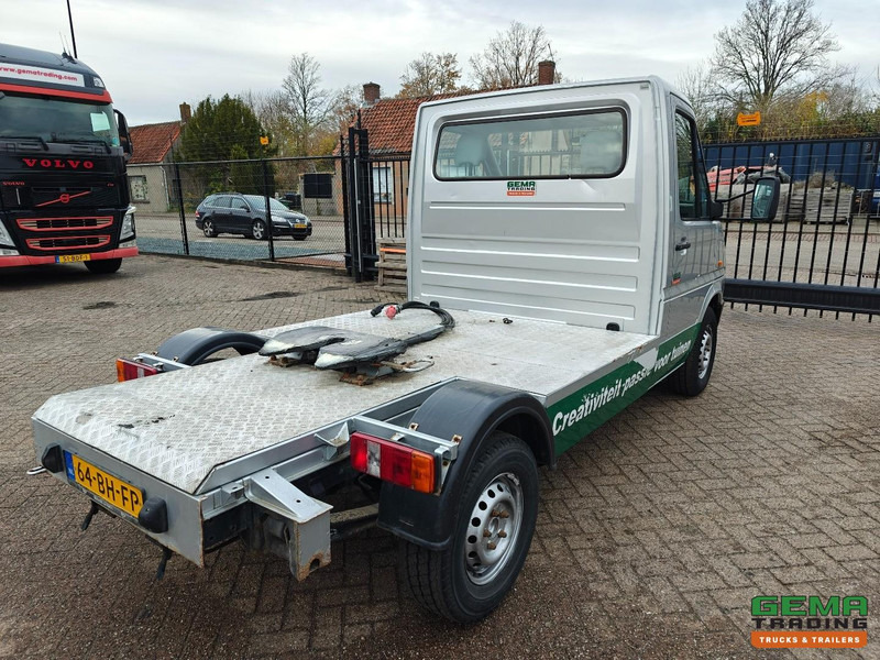 Volkswagen Lt 35 2.5 TDI BE-Trekker - Handgeschakeld - 5 Cil. - Blad geveerd - 136.000km - Tractor truck: picture 4 Volkswagen Lt 35 2.5 TDI BE-Trekker - Handgeschakeld - 5 Cil. - Blad geveerd - 136.000km - Tractor truck: picture 4